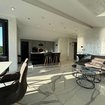 Seaview Apartment Funtana Luaran gambar