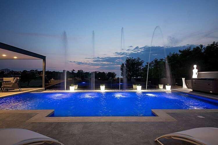 Seaview Apartment Funtana Luaran gambar