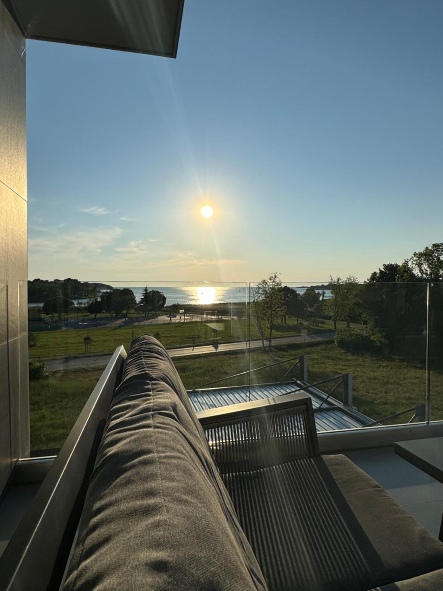 Seaview Apartment Funtana Luaran gambar