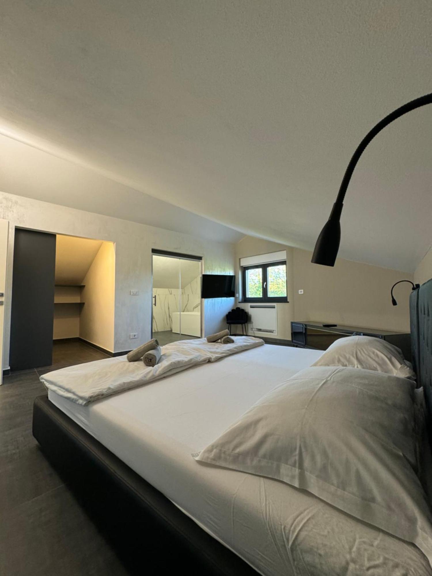Seaview Apartment Funtana Luaran gambar